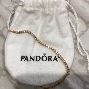 New!! pandora shine gold bracelet (SET PRICE)